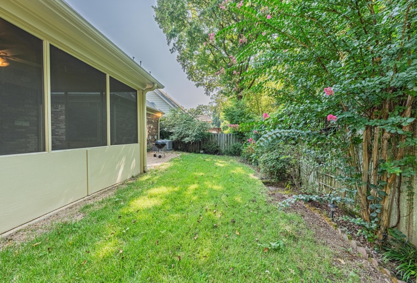 5231 NEWTON OAK CIR, Memphis, Tennessee 38117, 4 Bedrooms Bedrooms, 7 Rooms Rooms,2.1 BathroomsBathrooms,Residential,For Sale,NEWTON OAK,10187017