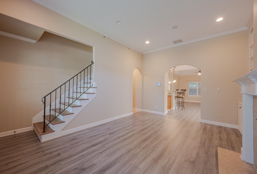 5231 NEWTON OAK CIR, Memphis, Tennessee 38117, 4 Bedrooms Bedrooms, 7 Rooms Rooms,2.1 BathroomsBathrooms,Residential,For Sale,NEWTON OAK,10187017