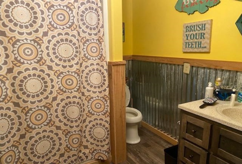 0 ALI GRACE LN, Adamsville, Tennessee 38310, 4 Bedrooms Bedrooms, 10 Rooms Rooms,2 BathroomsBathrooms,Residential,For Sale,ALI GRACE,10186673