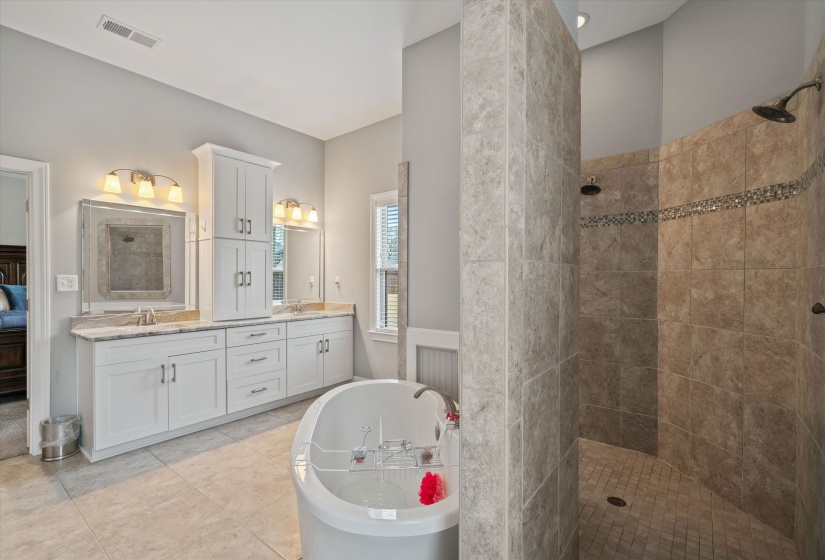 50 COTTON LEAF CV, Rossville, Tennessee 38066, 4 Bedrooms Bedrooms, 8 Rooms Rooms,3 BathroomsBathrooms,Residential,For Sale,COTTON LEAF,10186760