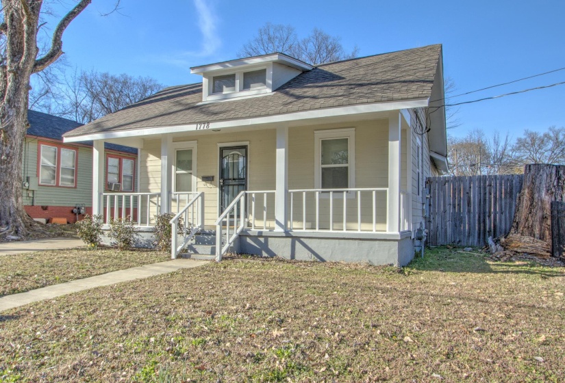 1778 EVELYN AVE, Memphis, Tennessee 38114, 3 Bedrooms Bedrooms, 7 Rooms Rooms,2 BathroomsBathrooms,Residential,For Sale,EVELYN,10187199