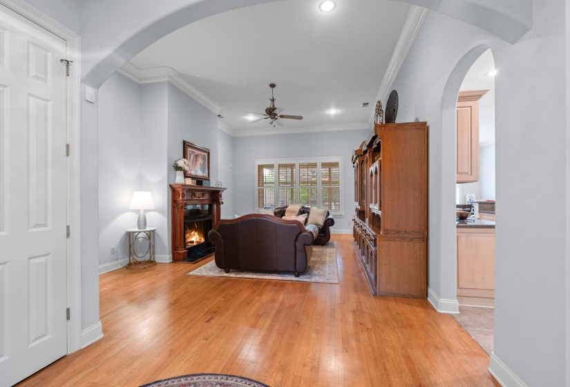 1715 POWELL RUN CV, Collierville, Tennessee 38017, 4 Bedrooms Bedrooms, 9 Rooms Rooms,3.1 BathroomsBathrooms,Residential,For Sale,POWELL RUN,10187201