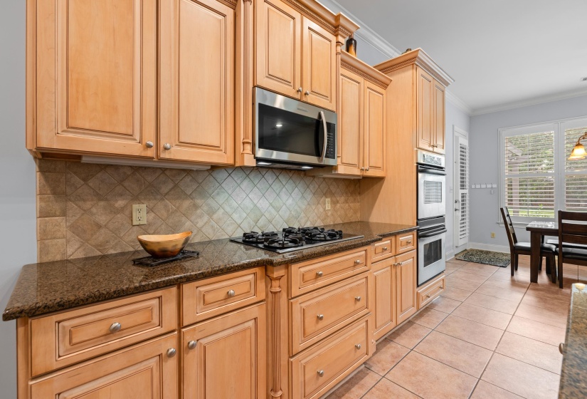 1715 POWELL RUN CV, Collierville, Tennessee 38017, 4 Bedrooms Bedrooms, 9 Rooms Rooms,3.1 BathroomsBathrooms,Residential,For Sale,POWELL RUN,10187201