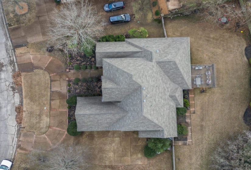 1715 POWELL RUN CV, Collierville, Tennessee 38017, 4 Bedrooms Bedrooms, 9 Rooms Rooms,3.1 BathroomsBathrooms,Residential,For Sale,POWELL RUN,10187201