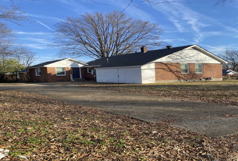 View of home's exterior