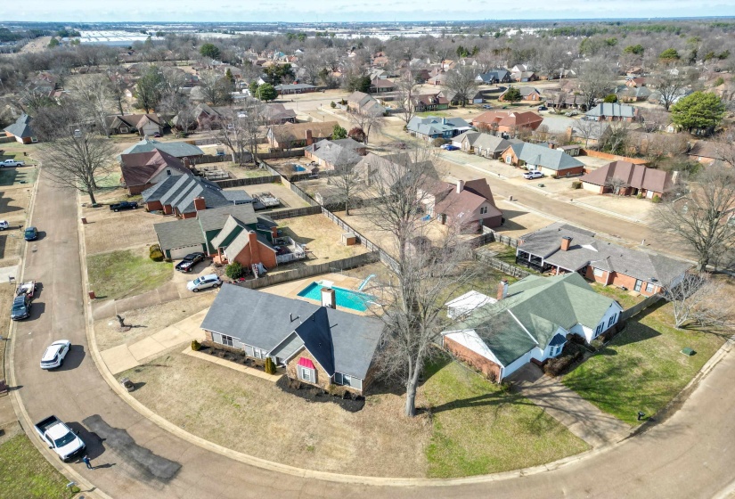 Birds eye view of property