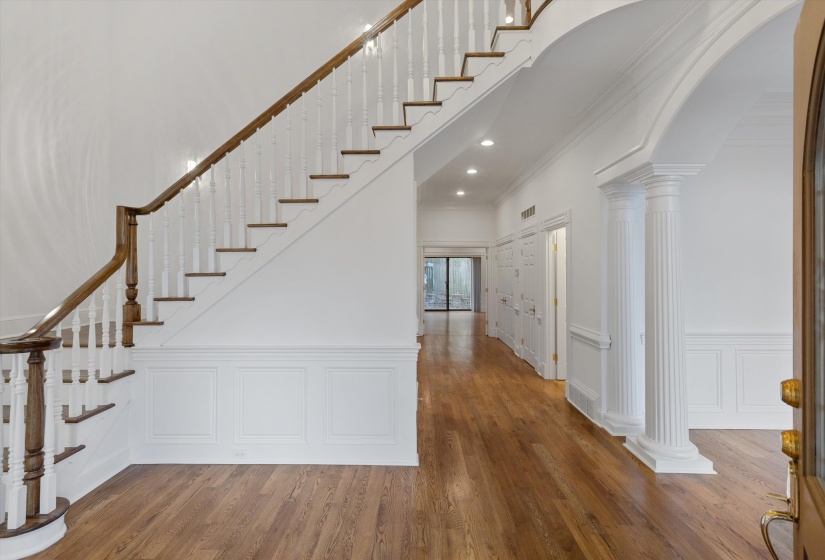 6373 MASSEY HILL DR, Memphis, Tennessee 38120, 4 Bedrooms Bedrooms, 9 Rooms Rooms,4.1 BathroomsBathrooms,Residential,For Sale,MASSEY HILL,10187999