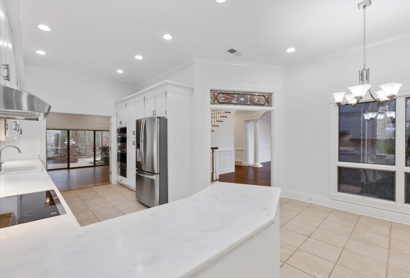 6373 MASSEY HILL DR, Memphis, Tennessee 38120, 4 Bedrooms Bedrooms, 9 Rooms Rooms,4.1 BathroomsBathrooms,Residential,For Sale,MASSEY HILL,10187999