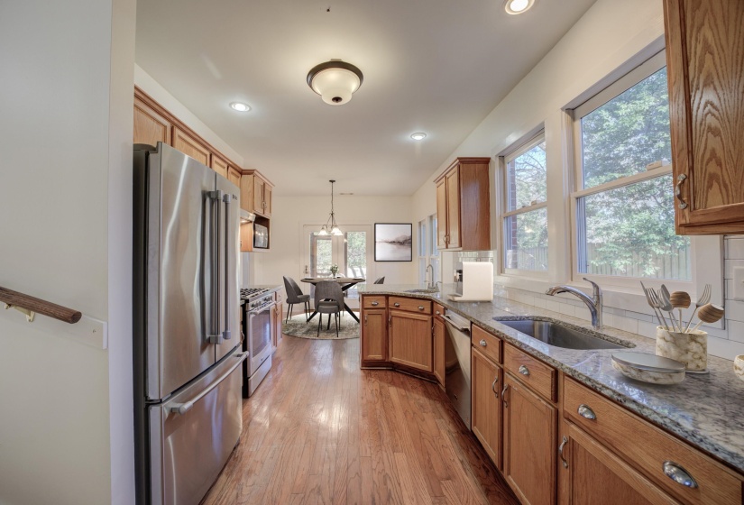 2900 FRANCES PL, Memphis, Tennessee 38111, 3 Bedrooms Bedrooms, 7 Rooms Rooms,3 BathroomsBathrooms,Residential,For Sale,FRANCES,10188233