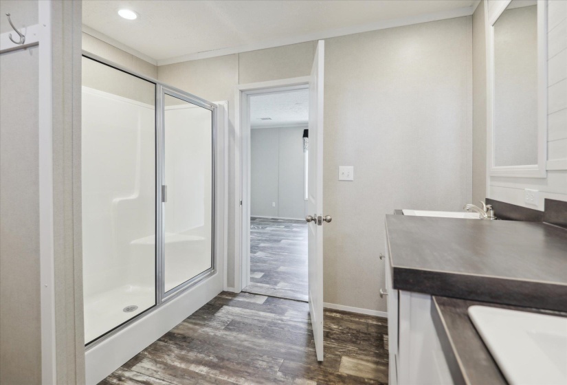 4050 HINGE GATE LN, Memphis, Tennessee 38128, 3 Bedrooms Bedrooms, 7 Rooms Rooms,2 BathroomsBathrooms,Residential,For Sale,HINGE GATE,10188537