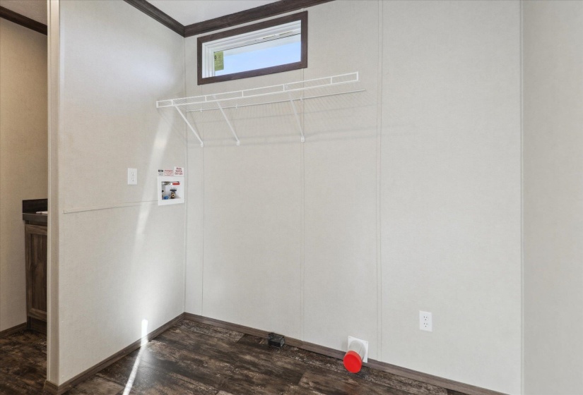 4062 HINGE GATE LN, Memphis, Tennessee 38128, 3 Bedrooms Bedrooms, 7 Rooms Rooms,2 BathroomsBathrooms,Residential,For Sale,HINGE GATE,10188538