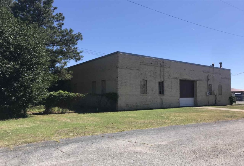 147 NEBRASKA AVE, Memphis, Tennessee 38106, ,Commercial/industrial,For Sale,NEBRASKA,10188654