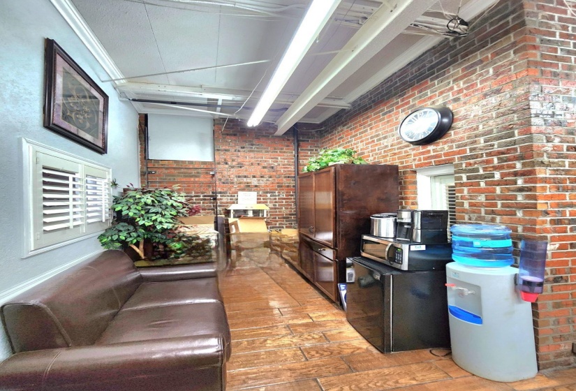 611 MAIN ST, Memphis, Tennessee 38107, ,Commercial/industrial,For Sale,MAIN,10188977