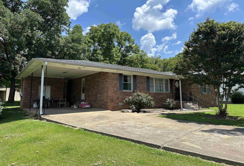 47735 69 HWY, Saltillo, Tennessee 38370, 3 Bedrooms Bedrooms, 6 Rooms Rooms,1.1 BathroomsBathrooms,Residential,For Sale,69,10189121