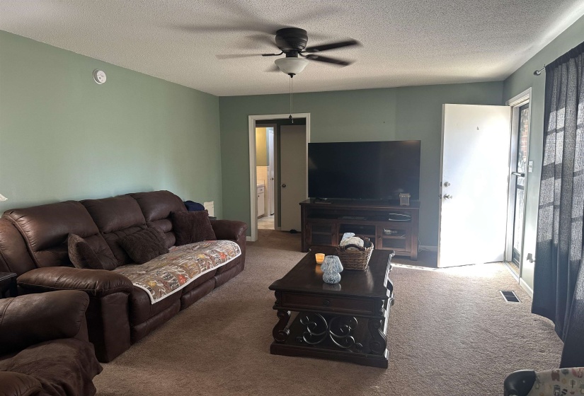 47735 69 HWY, Saltillo, Tennessee 38370, 3 Bedrooms Bedrooms, 6 Rooms Rooms,1.1 BathroomsBathrooms,Residential,For Sale,69,10189121