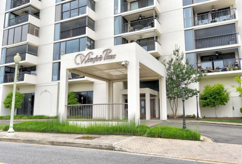 200 WAGNER PL, Memphis, Tennessee 38103, 3 Bedrooms Bedrooms, 8 Rooms Rooms,3.1 BathroomsBathrooms,Residential,For Sale,WAGNER,10189282