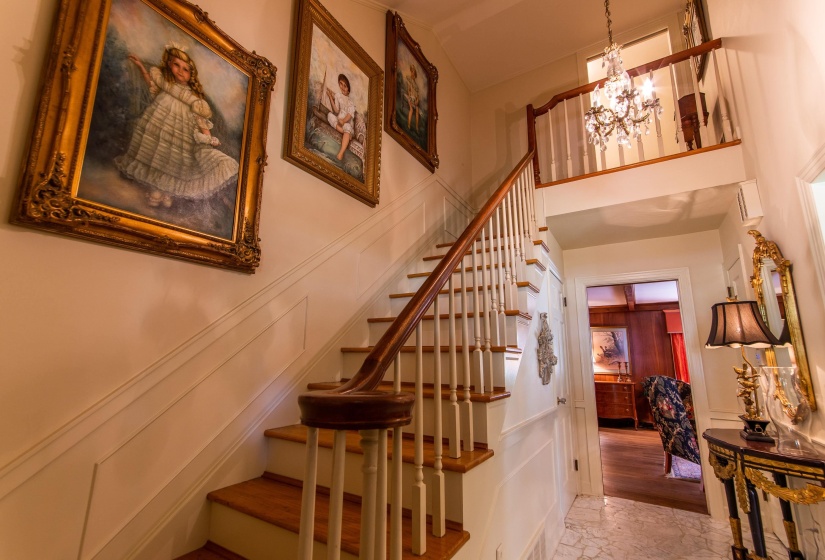 70 YEISER DR, Savannah, Tennessee 38372, 4 Bedrooms Bedrooms, 10 Rooms Rooms,3 BathroomsBathrooms,Residential,For Sale,YEISER,10189634