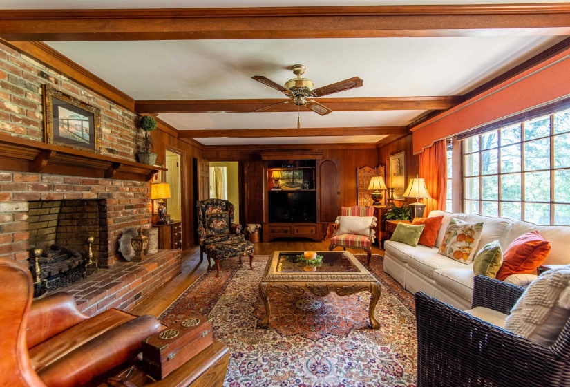 70 YEISER DR, Savannah, Tennessee 38372, 4 Bedrooms Bedrooms, 10 Rooms Rooms,3 BathroomsBathrooms,Residential,For Sale,YEISER,10189634