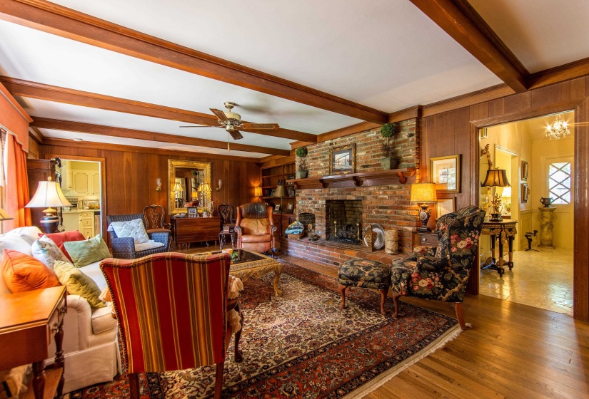 70 YEISER DR, Savannah, Tennessee 38372, 4 Bedrooms Bedrooms, 10 Rooms Rooms,3 BathroomsBathrooms,Residential,For Sale,YEISER,10189634