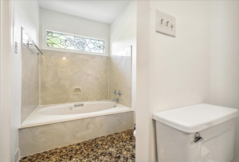 6483 OAK SHADOWS CIR, Memphis, Tennessee 38119, 4 Bedrooms Bedrooms, 9 Rooms Rooms,3.1 BathroomsBathrooms,Residential,For Sale,OAK SHADOWS,10189151