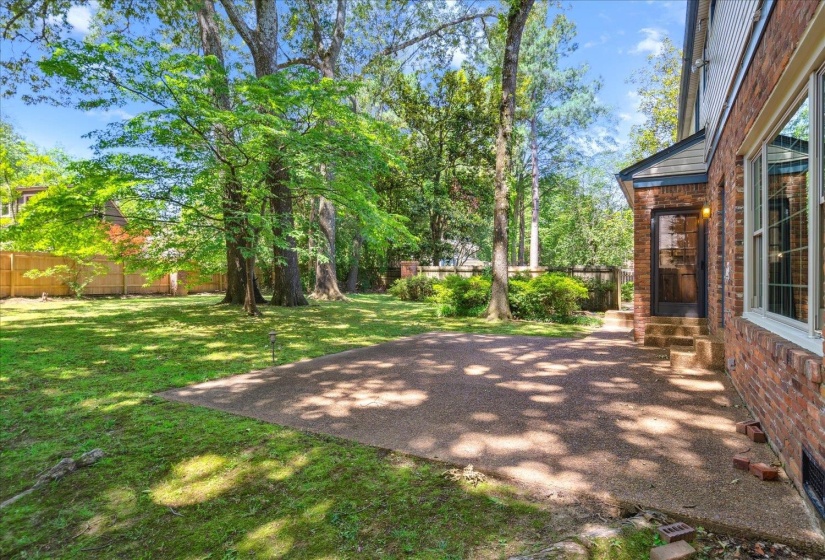6483 OAK SHADOWS CIR, Memphis, Tennessee 38119, 4 Bedrooms Bedrooms, 9 Rooms Rooms,3.1 BathroomsBathrooms,Residential,For Sale,OAK SHADOWS,10189151