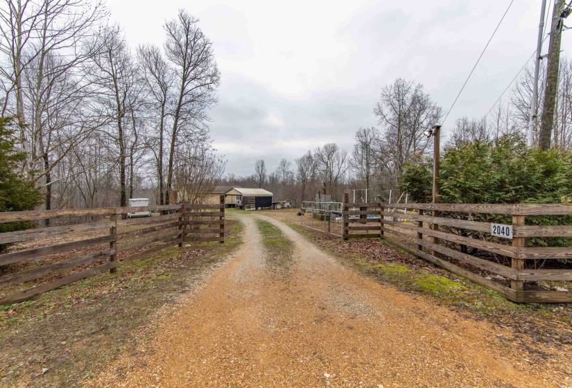 2040 LIBERTY RD, Morris Chapel, Tennessee 38361, 1 Bedroom Bedrooms, 3 Rooms Rooms,2 BathroomsBathrooms,Residential,For Sale,LIBERTY,10190110