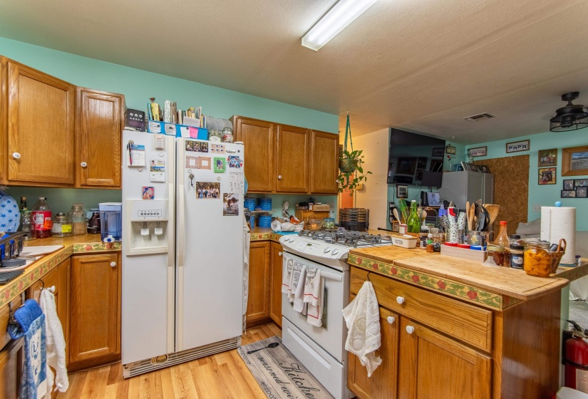 2040 LIBERTY RD, Morris Chapel, Tennessee 38361, 1 Bedroom Bedrooms, 3 Rooms Rooms,2 BathroomsBathrooms,Residential,For Sale,LIBERTY,10190110