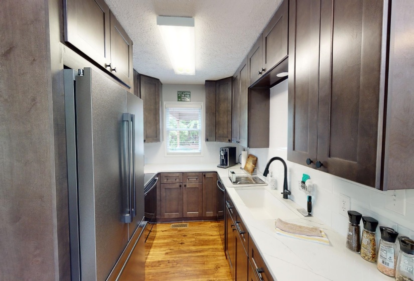 215 GLADING PLACE LN, Counce, Tennessee 38326, 4 Bedrooms Bedrooms, 10 Rooms Rooms,3.1 BathroomsBathrooms,Residential,For Sale,GLADING PLACE,10190776