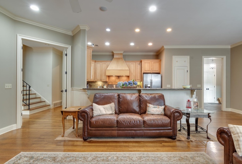 226 WHITE STATION RD, Memphis, Tennessee 38117, 4 Bedroom Bedrooms, 9 Room Rooms,3.1 BathroomBathrooms,Residential,For Sale,WHITE STATION,0,10191008