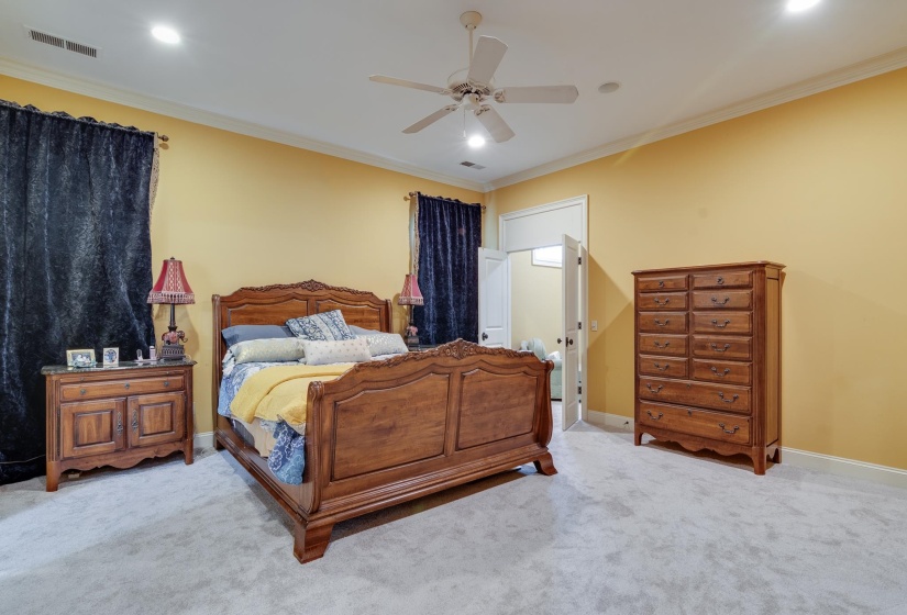 226 WHITE STATION RD, Memphis, Tennessee 38117, 4 Bedroom Bedrooms, 9 Room Rooms,3.1 BathroomBathrooms,Residential,For Sale,WHITE STATION,0,10191008