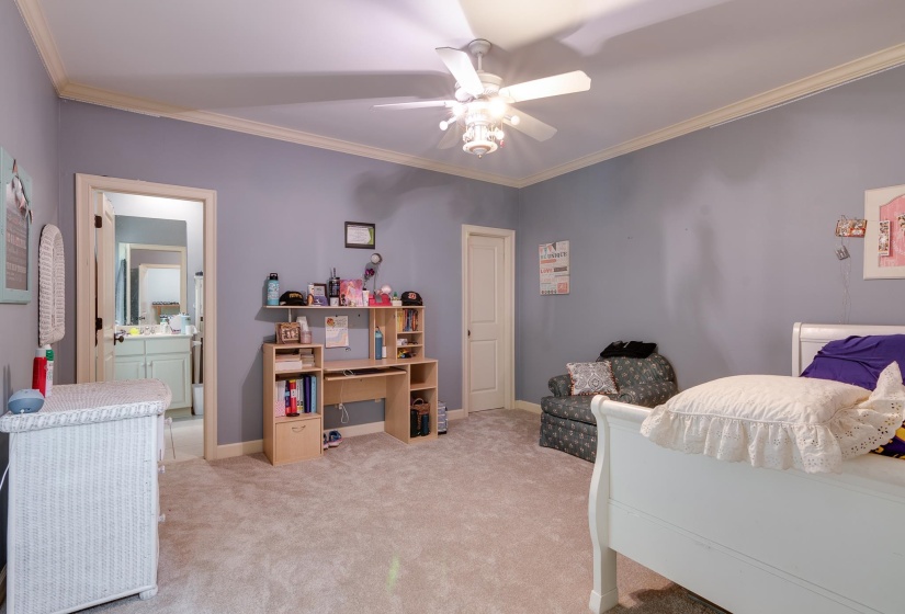 226 WHITE STATION RD, Memphis, Tennessee 38117, 4 Bedroom Bedrooms, 9 Room Rooms,3.1 BathroomBathrooms,Residential,For Sale,WHITE STATION,0,10191008
