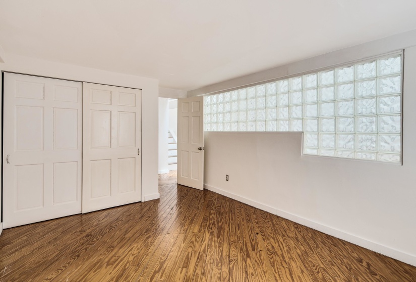 107 FRONT ST, Memphis, Tennessee 38103, 2 Bedrooms Bedrooms, 6 Rooms Rooms,2 BathroomsBathrooms,Residential,For Sale,FRONT,10192038