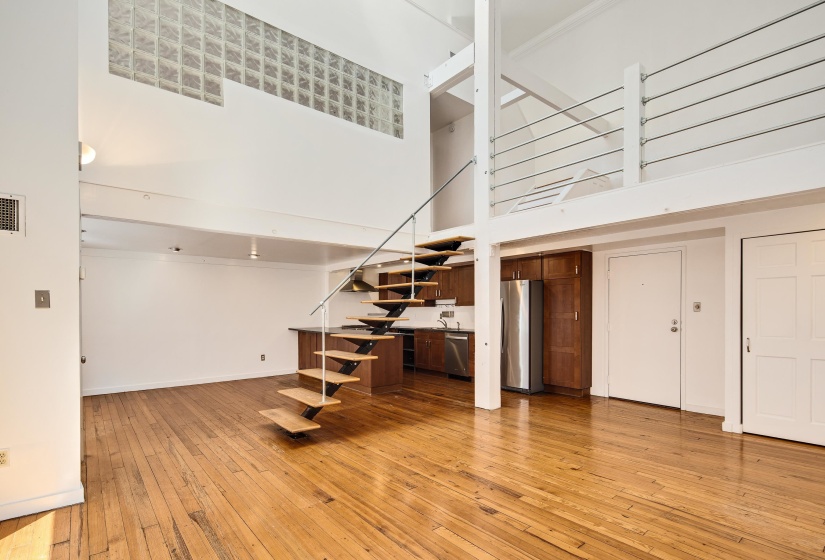 107 FRONT ST, Memphis, Tennessee 38103, 2 Bedrooms Bedrooms, 6 Rooms Rooms,2 BathroomsBathrooms,Residential,For Sale,FRONT,10192038