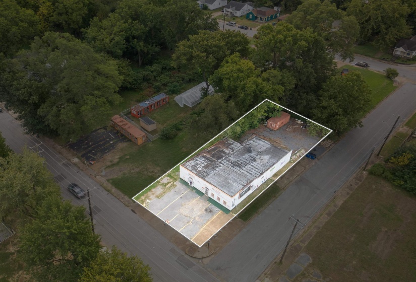 Birds eye view of property