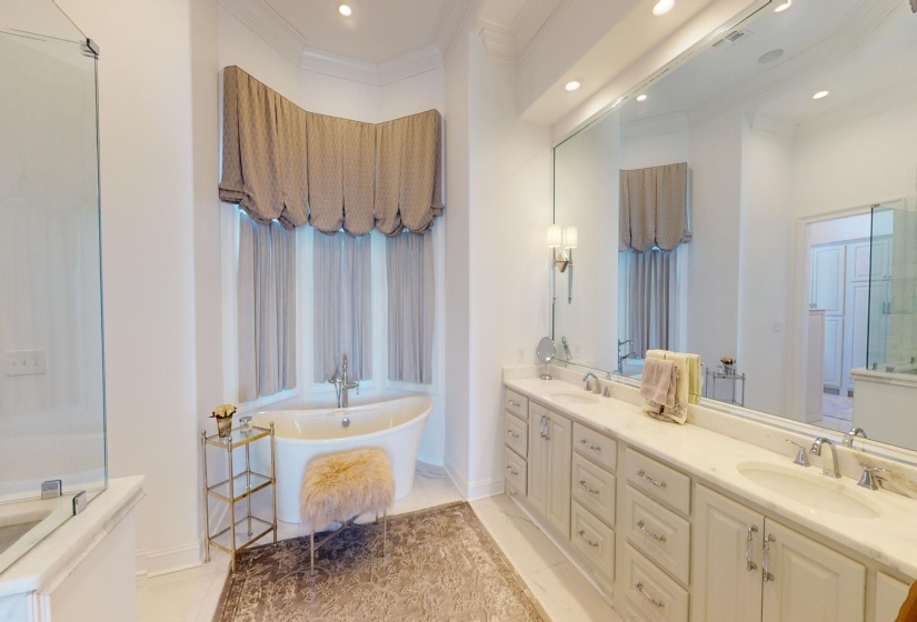 315 ANCHOR BAY PT, Savannah, Tennessee 38372, 5 Bedrooms Bedrooms, 16 Rooms Rooms,4.1 BathroomsBathrooms,Residential,For Sale,ANCHOR BAY,10192323
