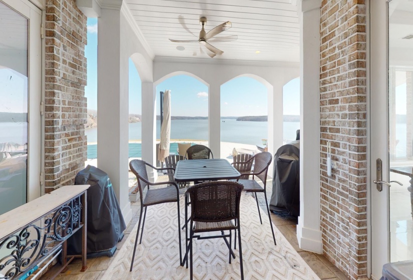 315 ANCHOR BAY PT, Savannah, Tennessee 38372, 5 Bedrooms Bedrooms, 16 Rooms Rooms,4.1 BathroomsBathrooms,Residential,For Sale,ANCHOR BAY,10192323