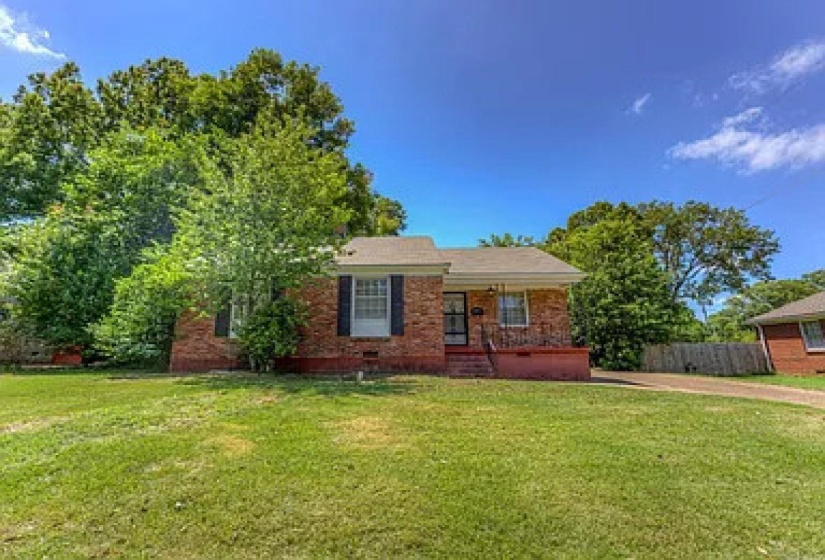 1175 MT MORIAH RD, Memphis, Tennessee 38117, 4 Bedrooms Bedrooms, 7 Rooms Rooms,2 BathroomsBathrooms,Residential,For Sale,MT MORIAH,10192573