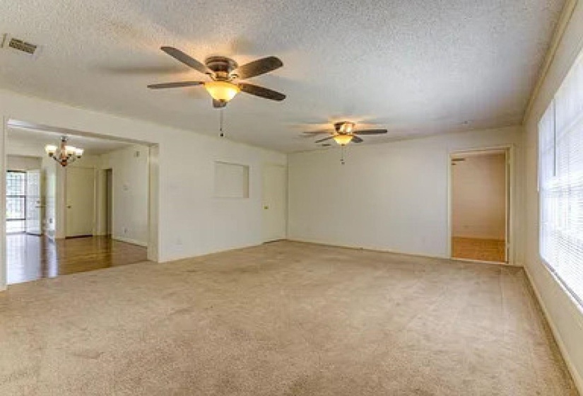 1175 MT MORIAH RD, Memphis, Tennessee 38117, 4 Bedrooms Bedrooms, 7 Rooms Rooms,2 BathroomsBathrooms,Residential,For Sale,MT MORIAH,10192573