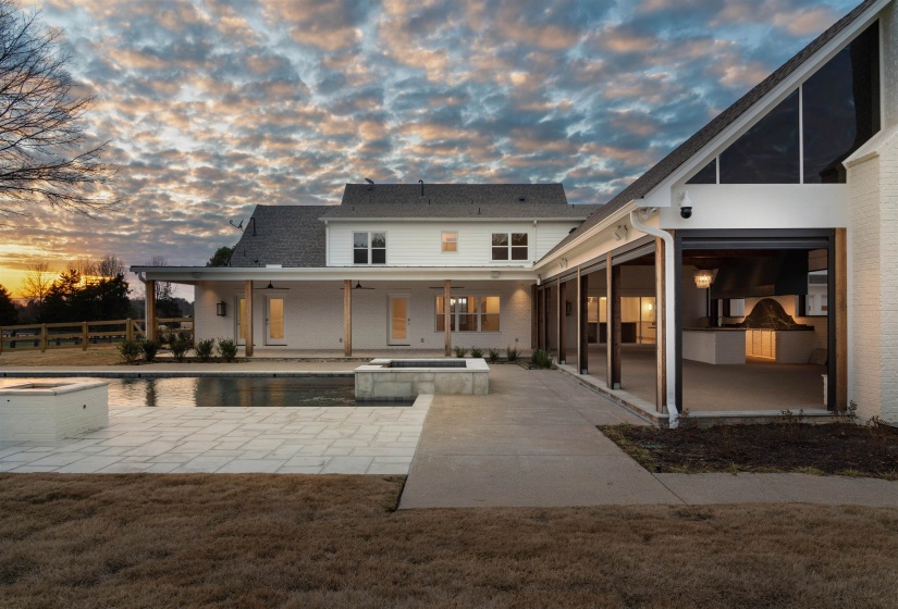 1640 QUINN RD, Collierville, Tennessee 38017, 5 Bedrooms Bedrooms, 11 Rooms Rooms,6.1 BathroomsBathrooms,Residential,For Sale,QUINN,10187125