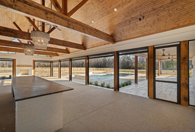 1640 QUINN RD, Collierville, Tennessee 38017, 5 Bedrooms Bedrooms, 11 Rooms Rooms,6.1 BathroomsBathrooms,Residential,For Sale,QUINN,10187125