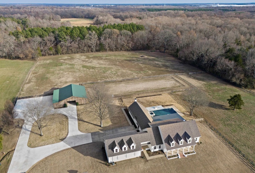 1640 QUINN RD, Collierville, Tennessee 38017, 5 Bedrooms Bedrooms, 11 Rooms Rooms,6.1 BathroomsBathrooms,Residential,For Sale,QUINN,10187125