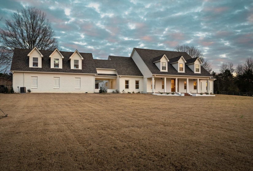 1640 QUINN RD, Collierville, Tennessee 38017, 5 Bedrooms Bedrooms, 11 Rooms Rooms,6.1 BathroomsBathrooms,Residential,For Sale,QUINN,10187125