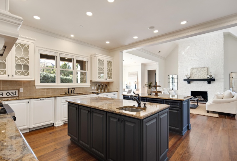 9916 LEGENDS DR, Collierville, Tennessee 38139, 5 Bedrooms Bedrooms, 14 Rooms Rooms,6.2 BathroomsBathrooms,Residential,For Sale,LEGENDS,10192964
