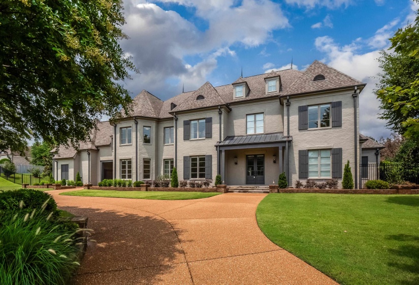 9916 LEGENDS DR, Collierville, Tennessee 38139, 5 Bedrooms Bedrooms, 14 Rooms Rooms,6.2 BathroomsBathrooms,Residential,For Sale,LEGENDS,10192964