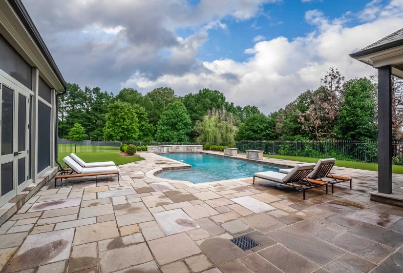 9916 LEGENDS DR, Collierville, Tennessee 38139, 5 Bedrooms Bedrooms, 14 Rooms Rooms,6.2 BathroomsBathrooms,Residential,For Sale,LEGENDS,10192964
