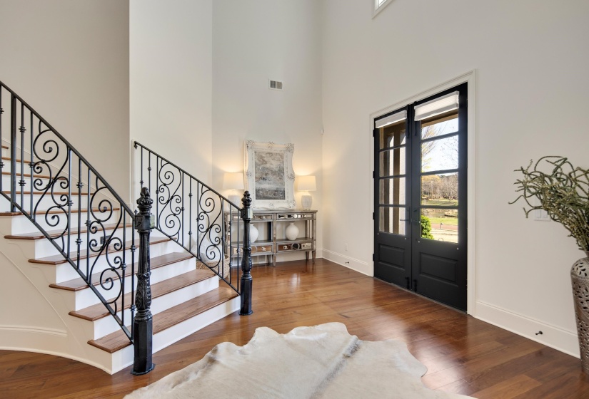 9916 LEGENDS DR, Collierville, Tennessee 38139, 5 Bedrooms Bedrooms, 14 Rooms Rooms,6.2 BathroomsBathrooms,Residential,For Sale,LEGENDS,10192964