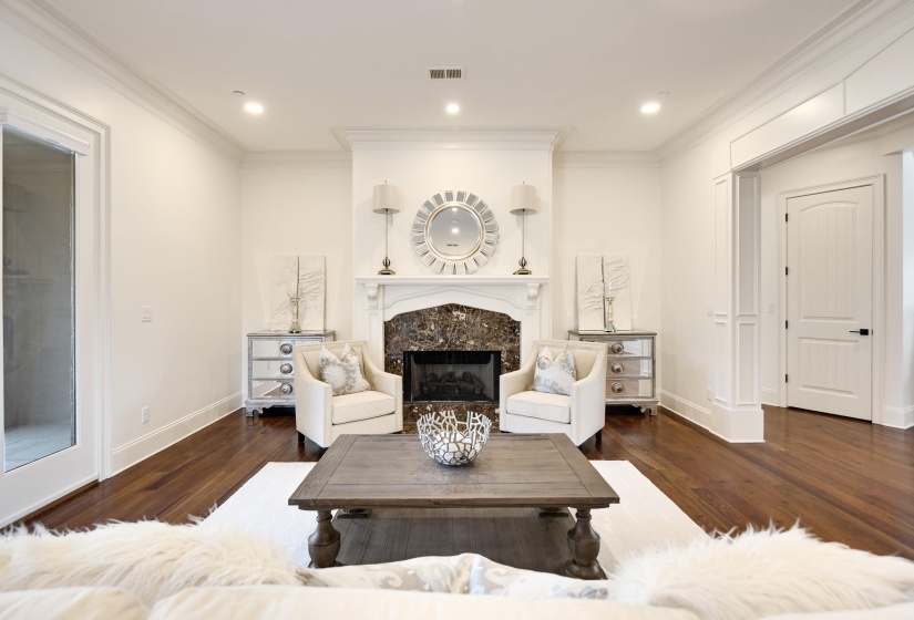 9916 LEGENDS DR, Collierville, Tennessee 38139, 5 Bedrooms Bedrooms, 14 Rooms Rooms,6.2 BathroomsBathrooms,Residential,For Sale,LEGENDS,10192964