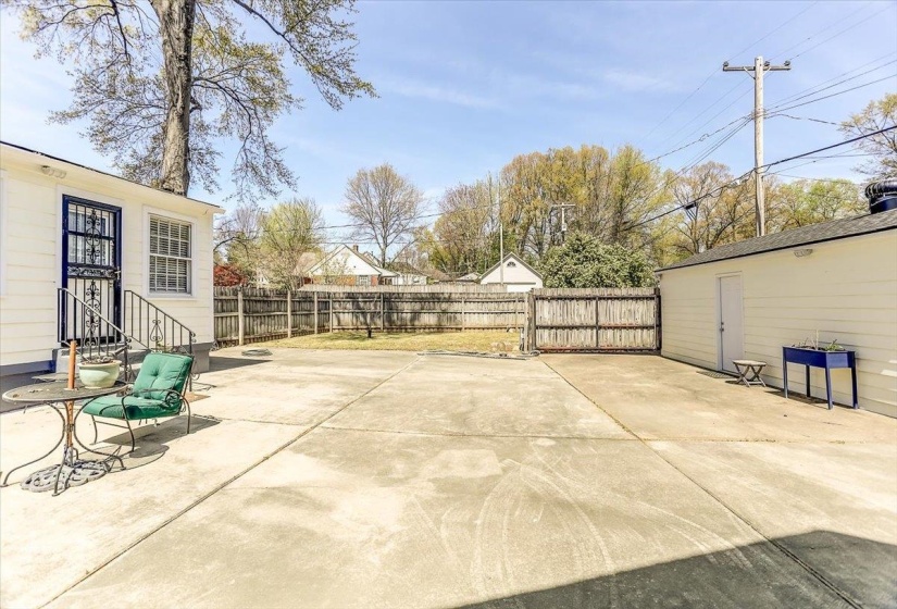 428 SWAN RIDGE CIR, Memphis, Tennessee 38122, 3 Bedrooms Bedrooms, 7 Rooms Rooms,1.1 BathroomsBathrooms,Residential,For Sale,SWAN RIDGE,10193054