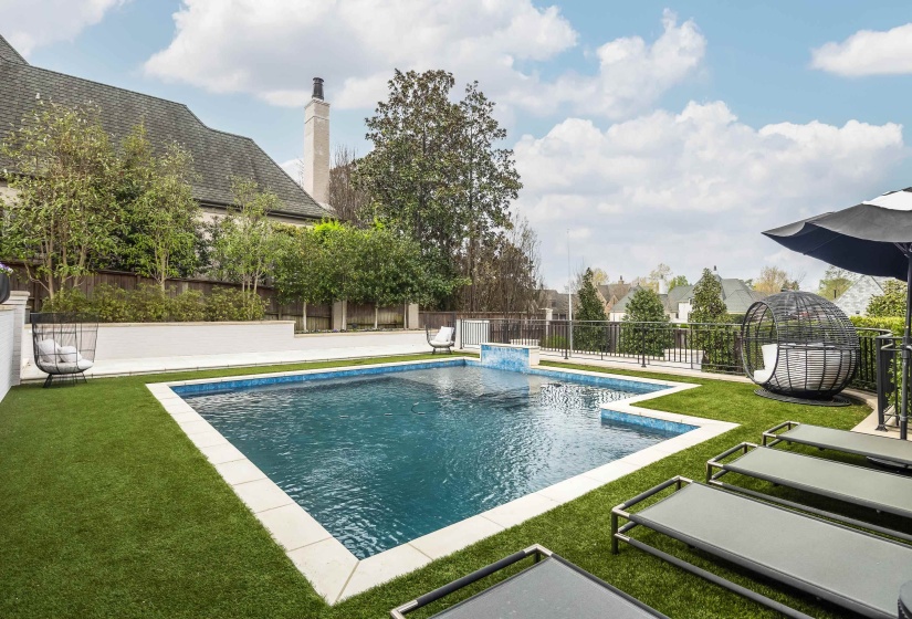 6211 DOVECOTE LN, Memphis, Tennessee 38120, 5 Bedrooms Bedrooms, 12 Rooms Rooms,5.2 BathroomsBathrooms,Residential,For Sale,DOVECOTE,10193152