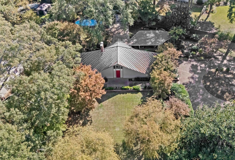 150 WARING RD, Memphis, Tennessee 38117, 3 Bedrooms Bedrooms, 10 Rooms Rooms,3.1 BathroomsBathrooms,Residential,For Sale,WARING,10193328
